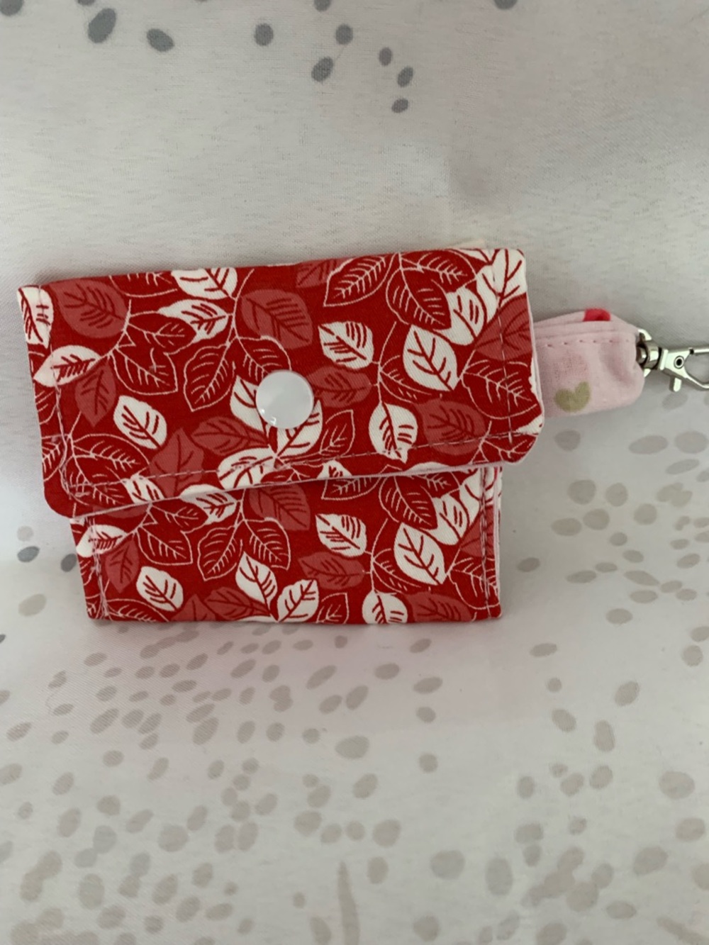 PatBen Decor , NWT , handmade Red & white Snap wallet